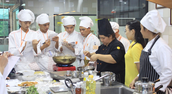 ������ʦ��ѵ