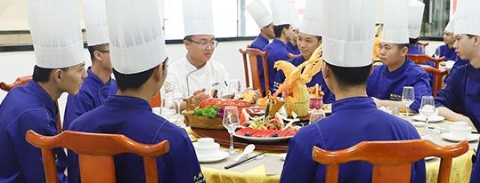 ������⿾�Ӣרҵ