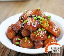 ���ں�����