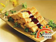 �����������ѧУ���ѣ�����ʳ�ö���������