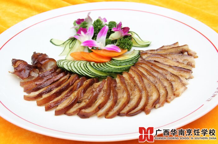 广西华南烹饪学校