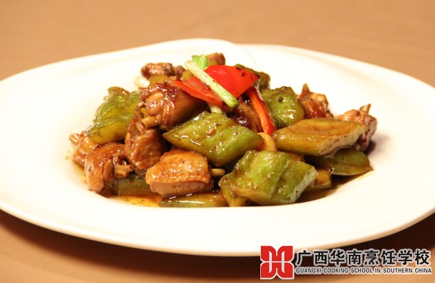 广西华南烹饪学校