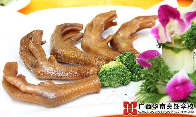 广西华南烹饪学校