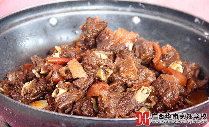 广西华南烹饪学校