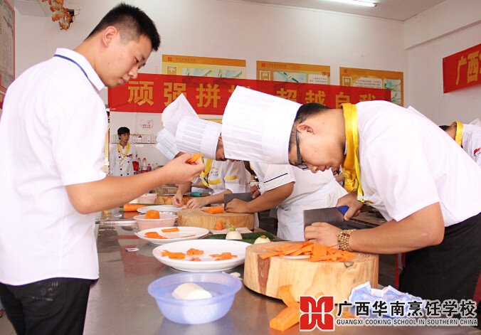 �����������ѧУ