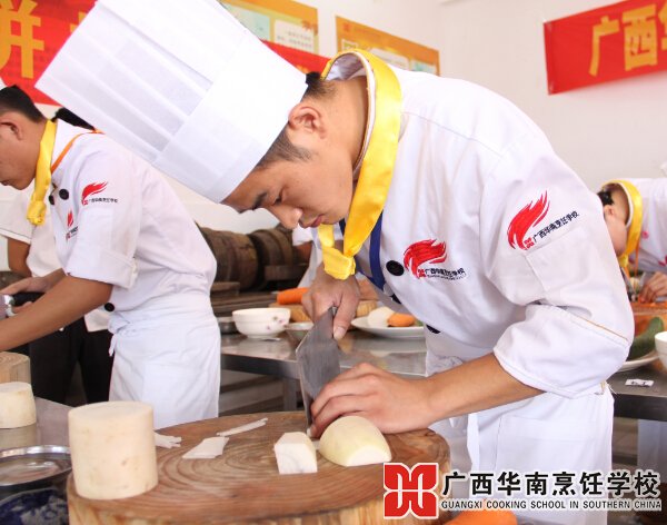 �����������ѧУ