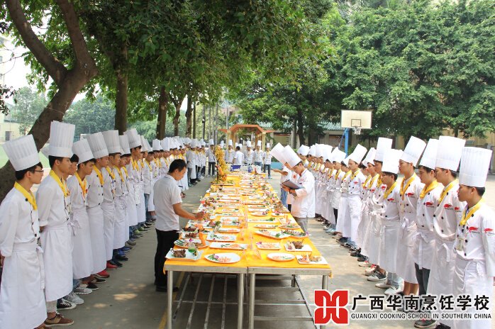 �����������ѧУ