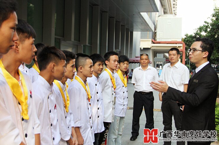 �����������ѧУ