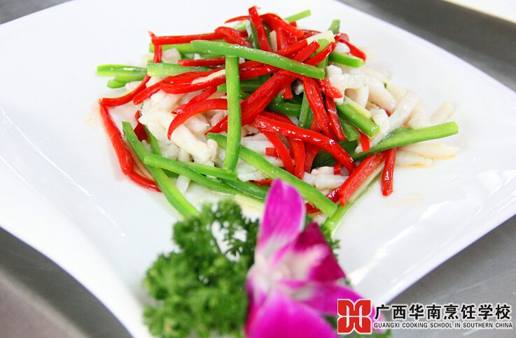 广西华南烹饪学校