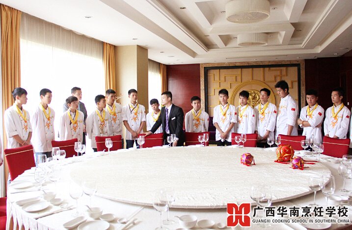 �����������ѧУ