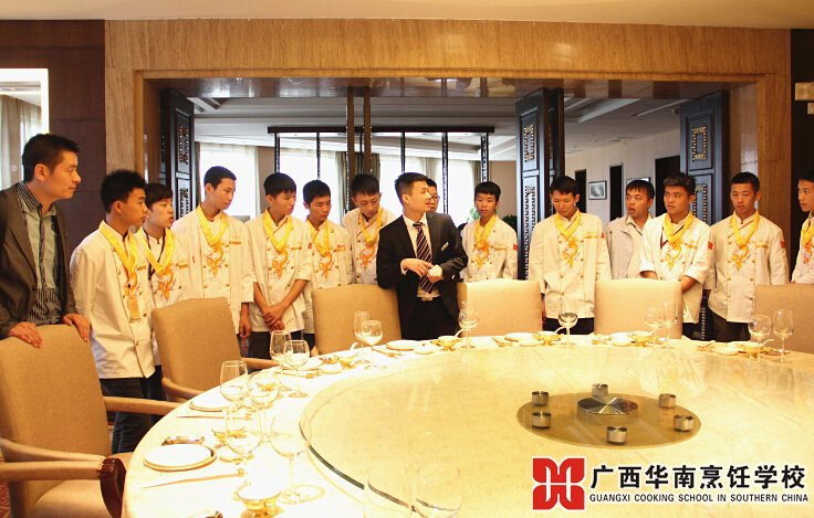 �����������ѧУ