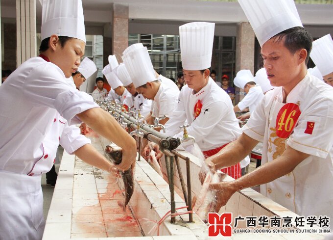 �����������ѧУ