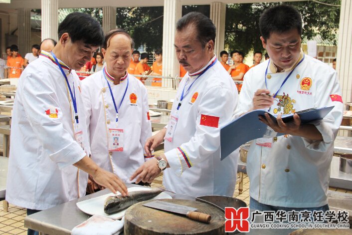 �����������ѧУ