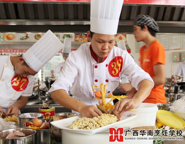 �����������ѧУ