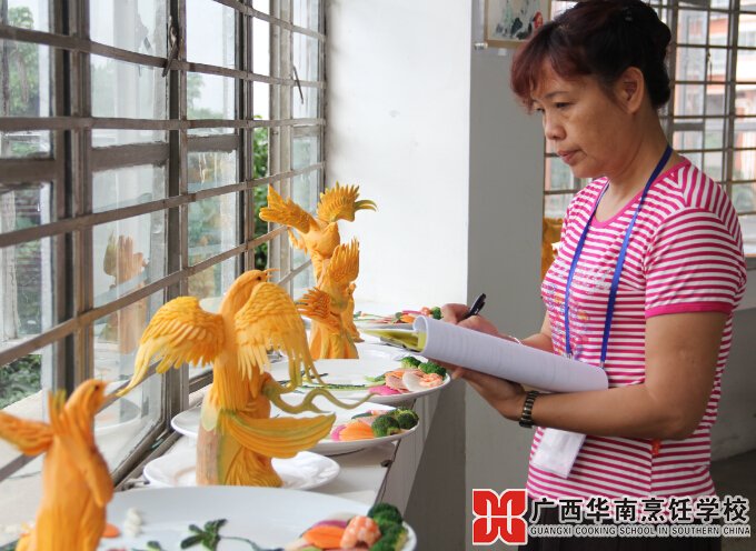 �����������ѧУ