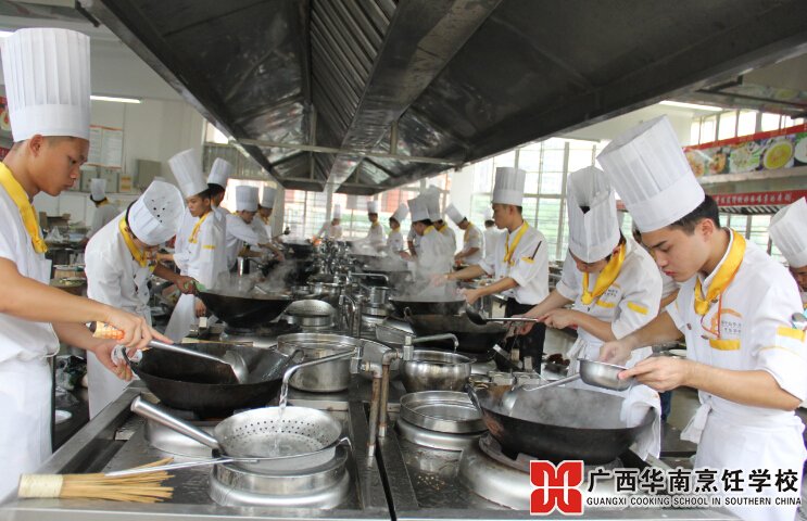 �����������ѧУ