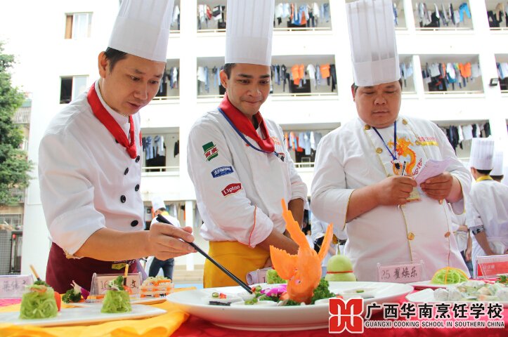 �����������ѧУ