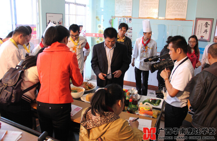 �����������ѧУ