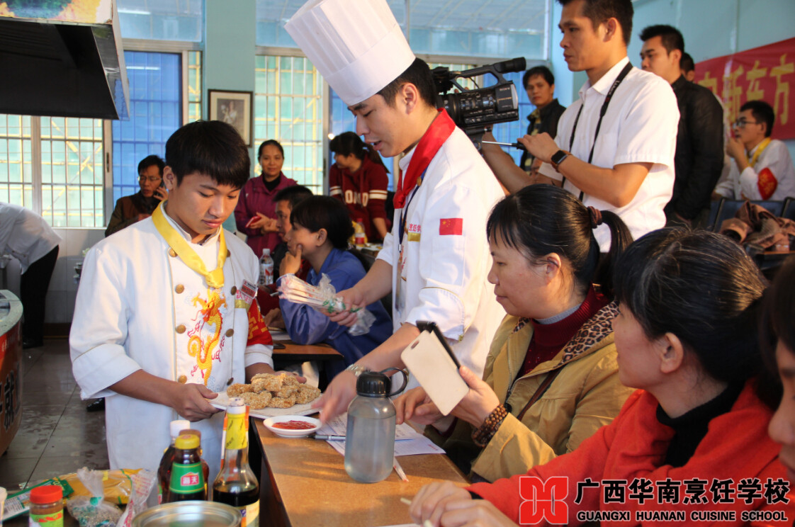 �����������ѧУ