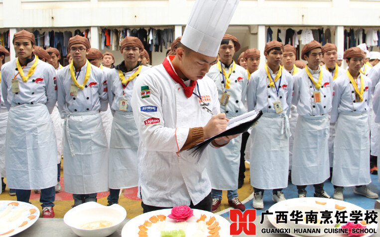 �����������ѧУ