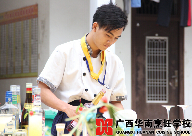 �����������ѧУ