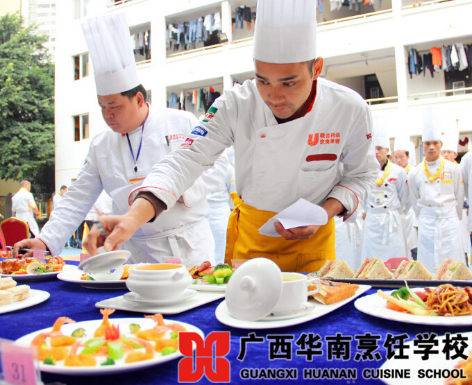 �����������ѧУ