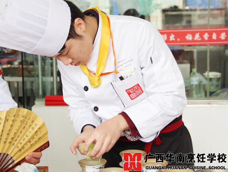 �����������ѧУ