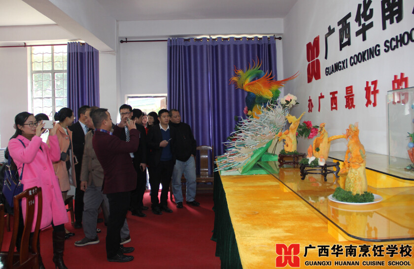 �����������ѧУ