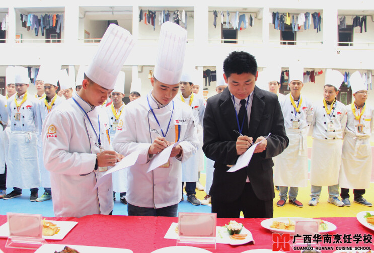 �����������ѧУ