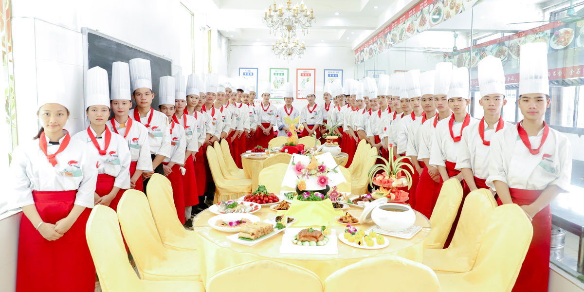 �����������У԰