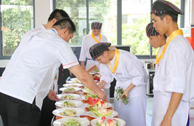 ���;�Ӣ��Ƭ4